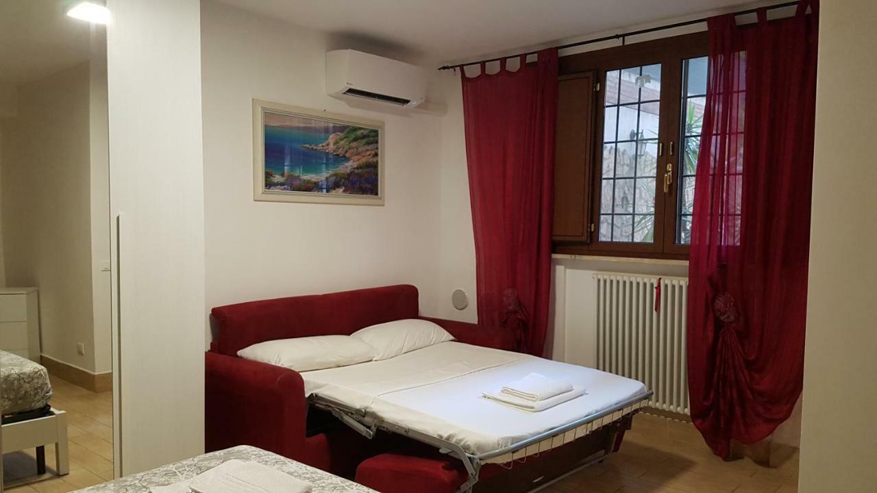 Domus Maria Vaticano Apartment โรม ภายนอก รูปภาพ